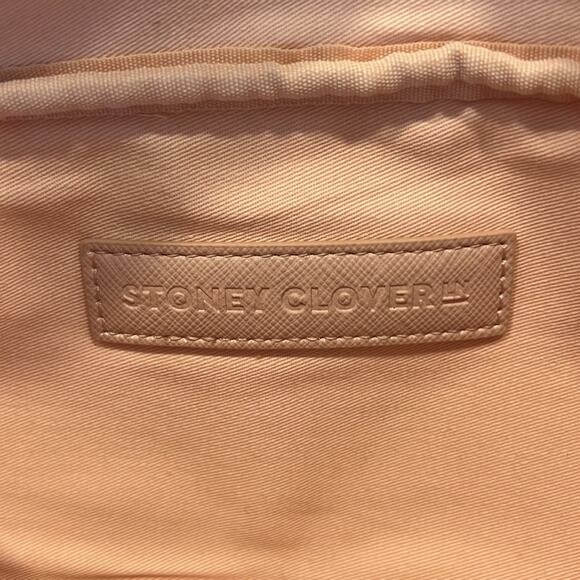 Stoney Clover Lane Sherpa Cozy Rose Fanny Pack with Blanc Glitter Heart - Picture 8 of 13